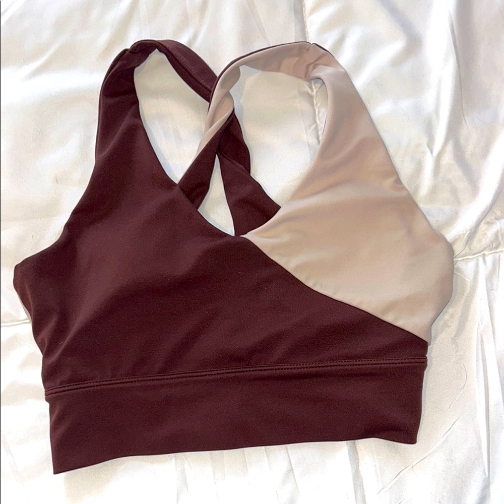 Wilo sports bra